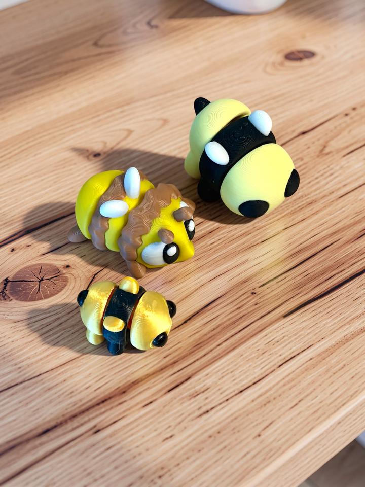 3D Printed Articulated Bumble Bees (3 styles)