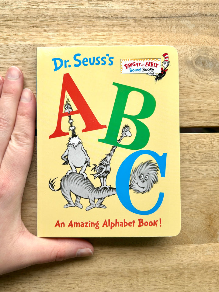Dr. Seuss’s ABC: An Amazing Alphabet Book! (Bright and Early Board Books)