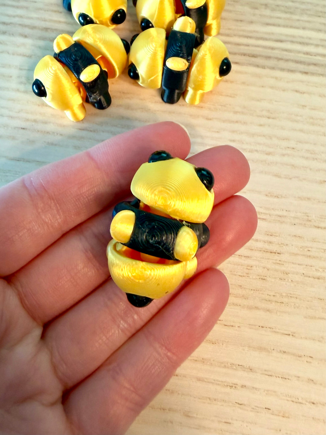 3D Printed Articulated Bumble Bees