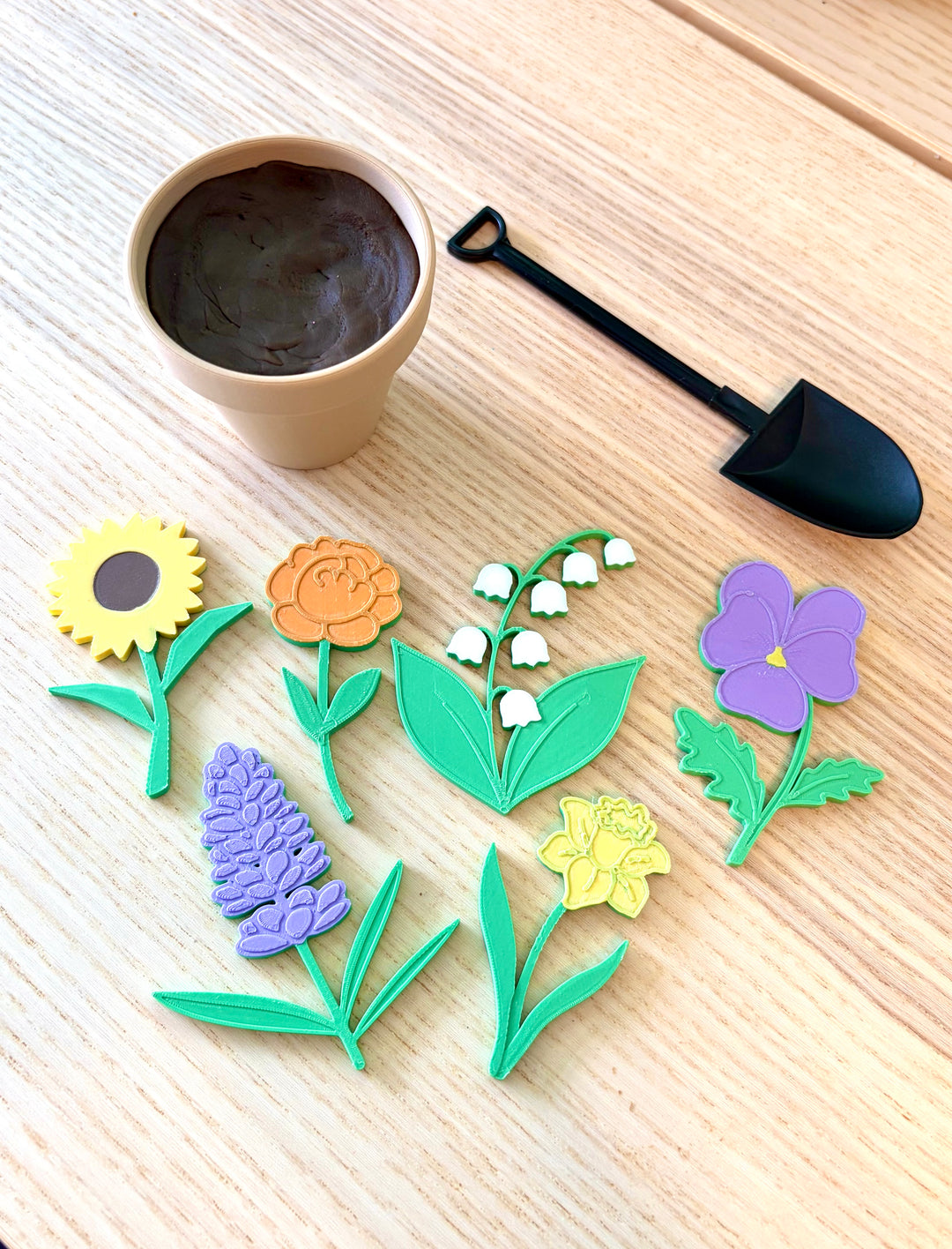 Flower Garden Planting Set | 2.5” Flowers | Sensory Dirt