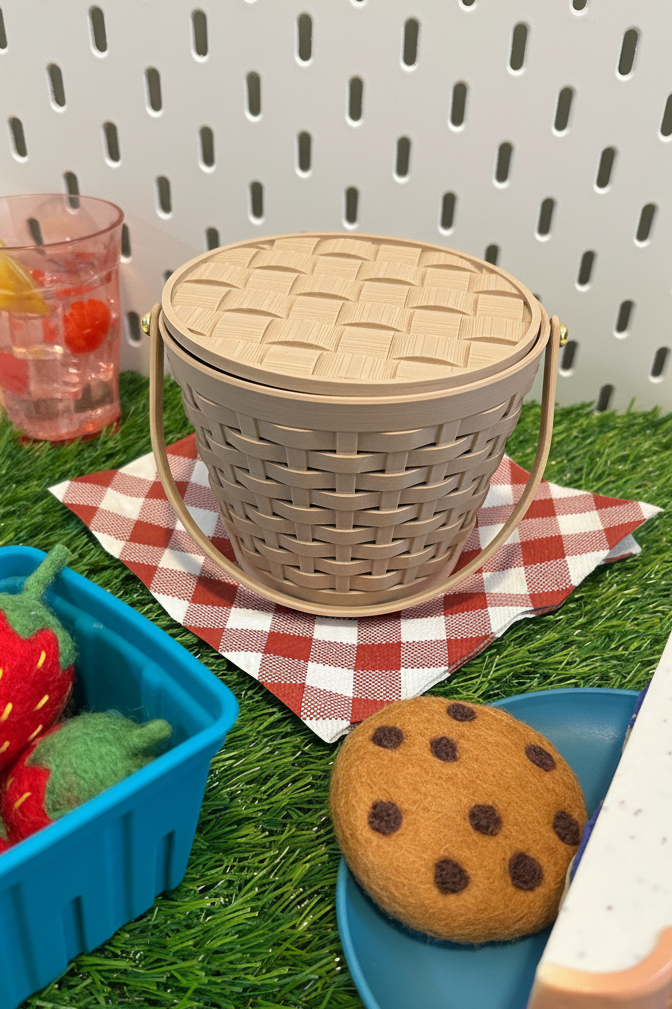 3D Printed Woven Basket with Lid | Reusable Picnic Toy Basket | Pretend Play | Sensory Bin Container