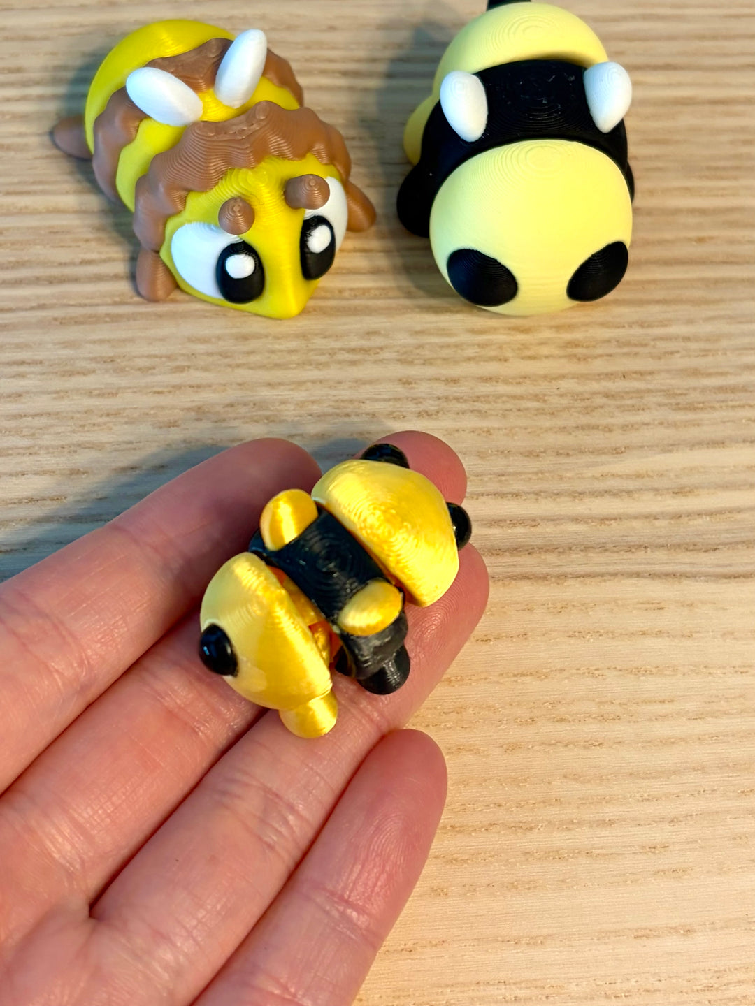 3D Printed Articulated Bumble Bees