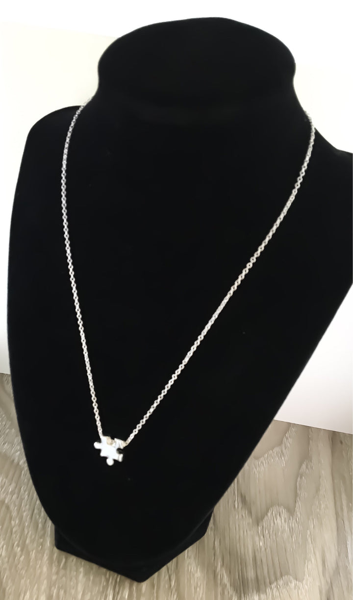 Collier de sensibilisation à l'autisme, Collier de maternité, Cadeau pour maman d'enfant autiste, Collier pièces de puzzle, Bijou puzzle, Collier pour personnes ayant des besoins spéciaux, Cadeau puzzle