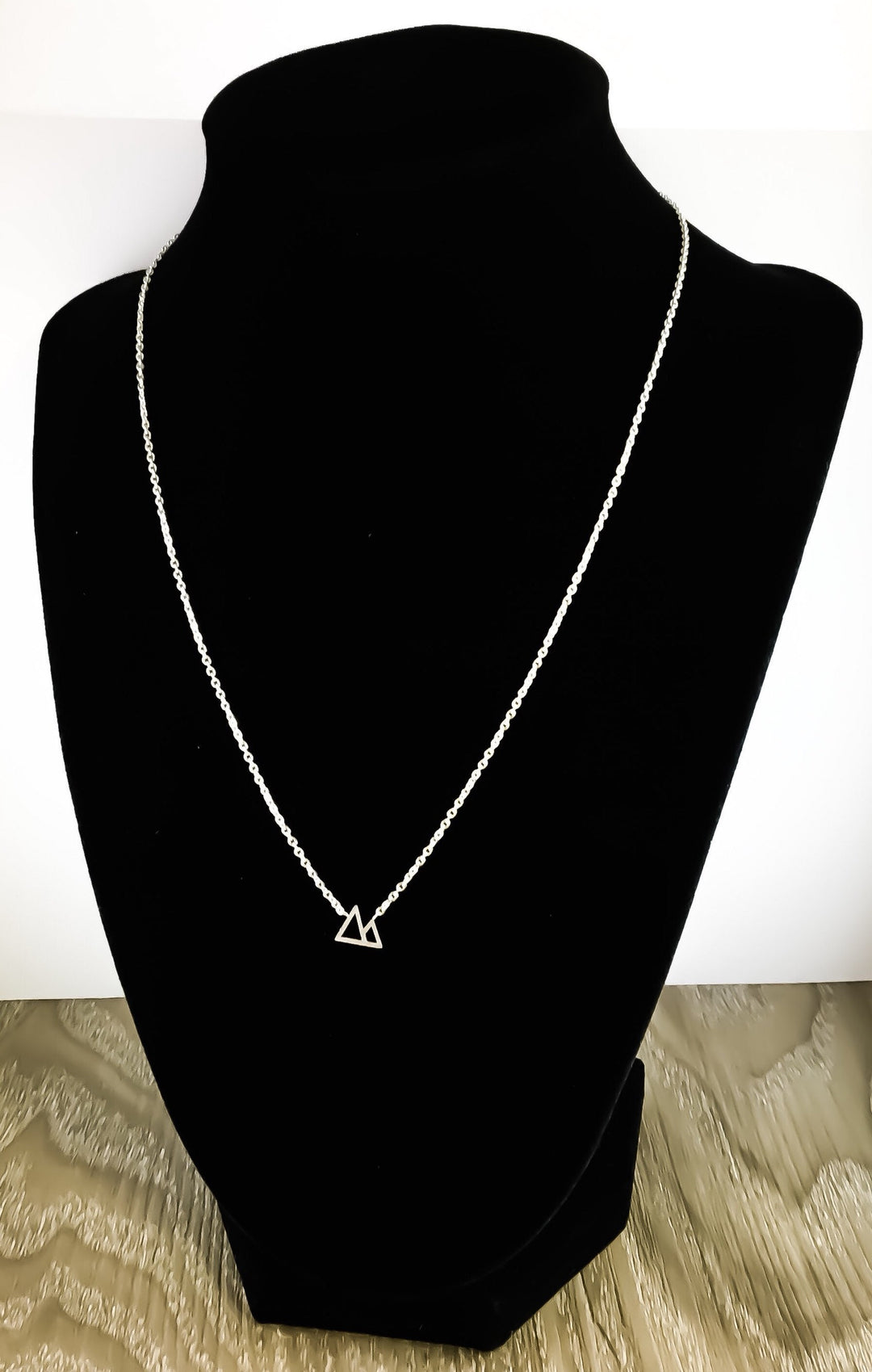 Collier Montagne Délicat, Bijou Montagne Minuscule, Collier Délicat en Or Rose, Cadeau de Voyage, Cadeau de Noël, Collier Exploration, Anniversaire