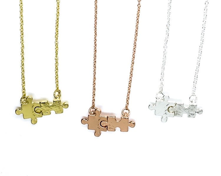 Cadeau de sensibilisation à l'autisme, Collier double puzzle miniature, Bijou minimaliste, Pendentif puzzle délicat, Cadeau pour maman, Cadeau de Noël pour maman