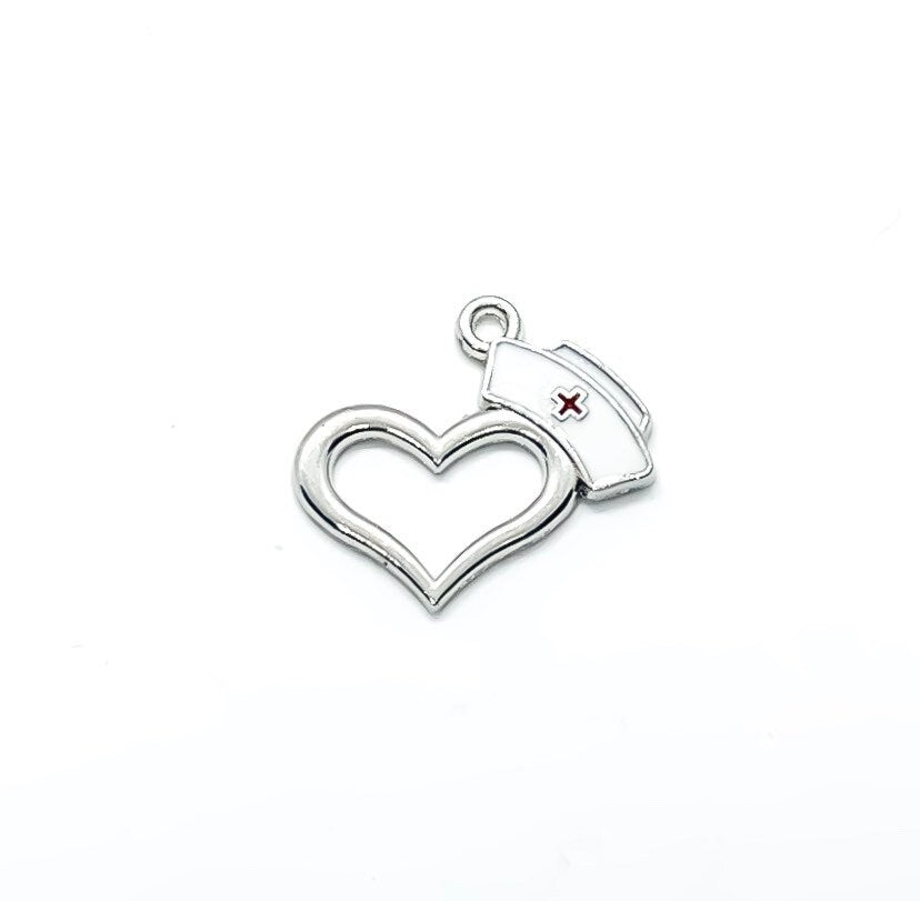 1 Breloque Cœur avec Coiffe d'Infirmière, Breloques Individuelles, Breloques Médicales, Breloque Infirmière, Breloques Coiffe d'Infirmière, Breloques Étudiante en Soins Infirmiers, Apprêts pour Bijoux