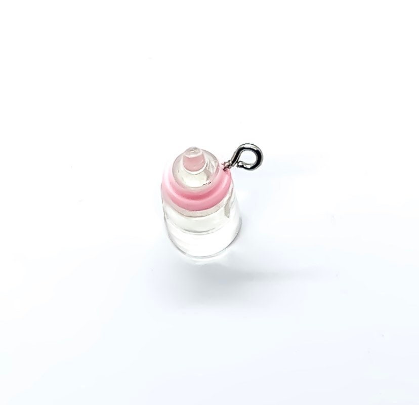 1 breloque biberon rose, breloques individuelles, breloques bébé, breloques grossesse, breloques chambre d'enfant, breloques baby shower, breloque maman, loisirs créatifs
