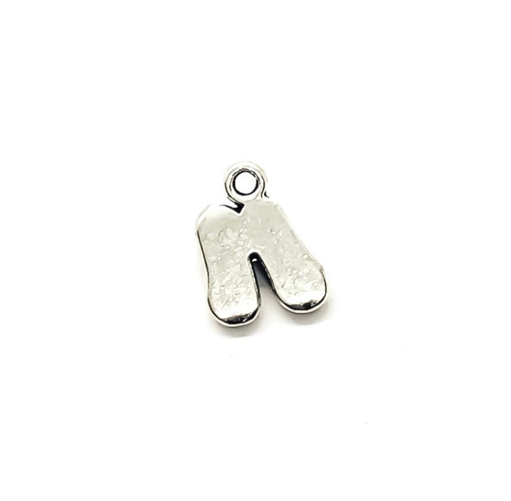Breloque chaussons de bébé argentée (1 pièce), breloque petits chaussons de bébé, breloques individuelles, breloques pour nouveau-né, breloques pour maman, breloques pour maman, loisirs créatifs, breloques mignonnes