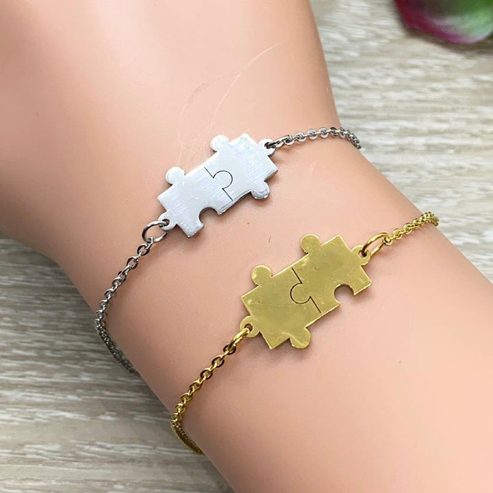 Bracelet double puzzle, cadeau de sensibilisation à l'autisme, bracelet délicat à chaîne puzzle, cadeau pour la fête des mères, cadeau pour un enseignant spécialisé