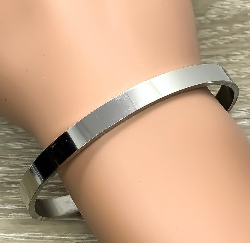 Keep Fucking Going Bangle Bracelet, Friendship Gift, Hidden Message Bracelet, Gift for Friend, Mantra Bracelet, Minimal Cuff Bangle