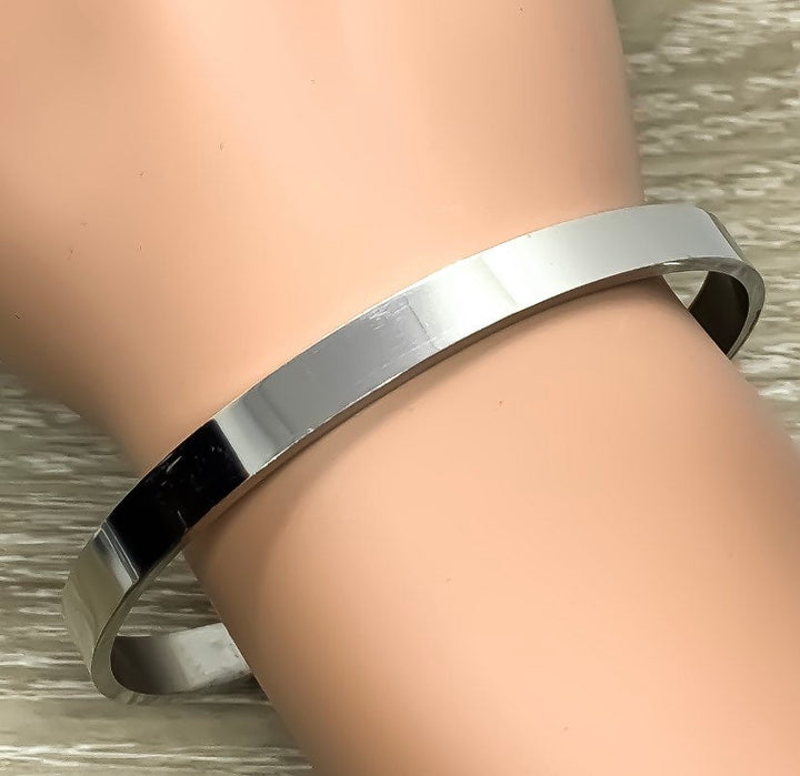 Keep Fucking Going Bangle Bracelet, Friendship Gift, Hidden Message Bracelet, Gift for Friend, Mantra Bracelet, Minimal Cuff Bangle