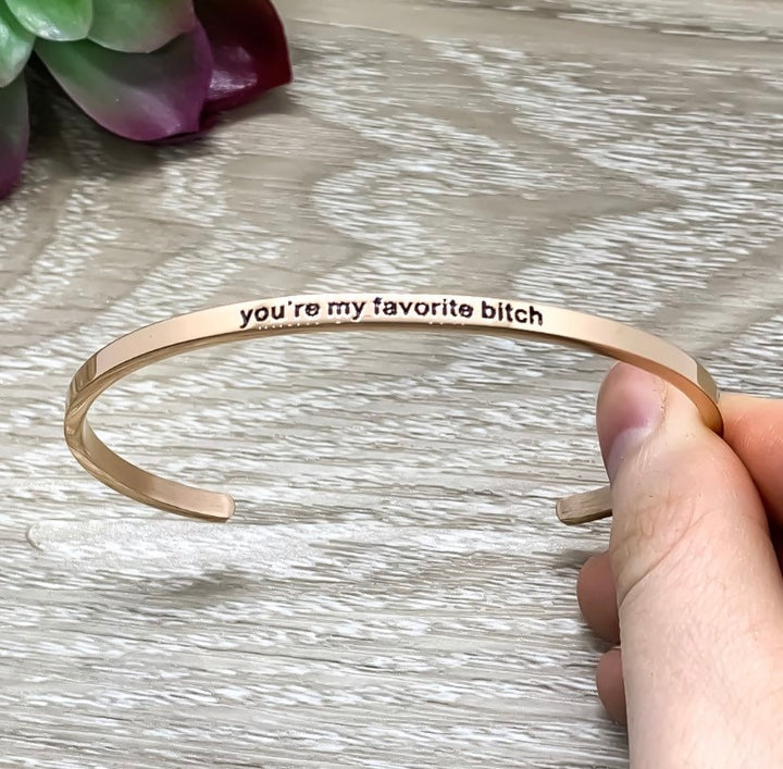 Bracelet jonc « Tu es ma meilleure amie », cadeau pour les meilleures amies, bracelet mantra, bracelet minimaliste, bijou d'amitié