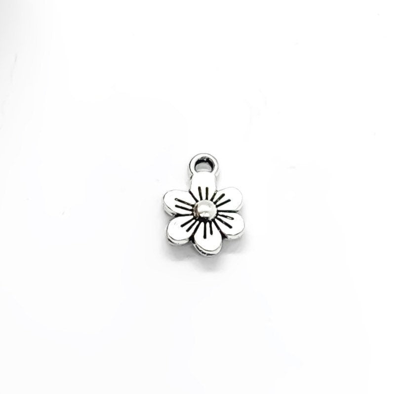 1 breloque petite fleur, breloques de jardinage, cadeau pour jardinier, breloques de jardin, breloques florales, breloque paysage, breloques d'arrière-cour, breloques printanières