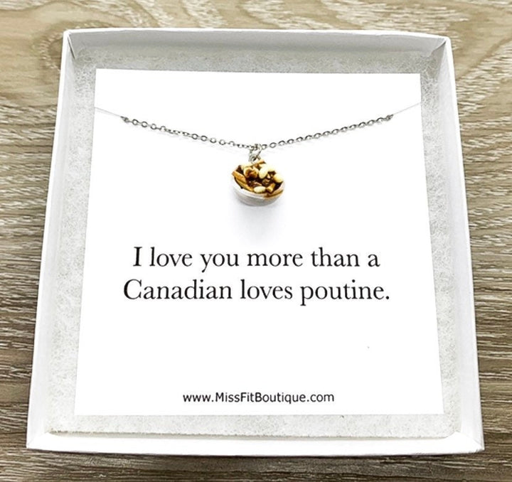 Collier pendentif poutine miniature, carte « Je t'aime plus qu'un Canadien n'aime la poutine », collier miniature gourmand, cadeau d'amitié, joli cadeau d'anniversaire