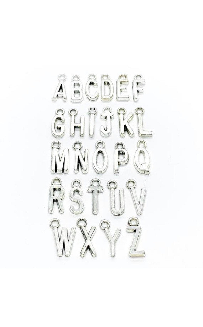 Breloque initiale, Lettres, Alphabet, Bijoux personnalisés, Cadeaux sur mesure, Idées cadeaux, Bijoux avec initiale, Anniversaire, Meilleures amies