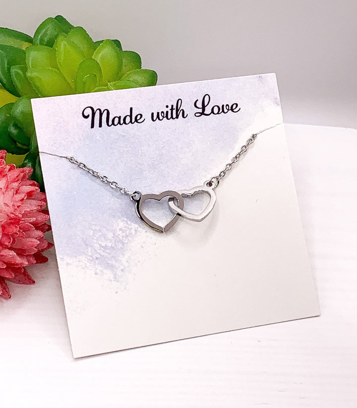 Collier 2 cœurs, Collier double cœur, Cadeau pour amoureux, Bijou pour grand-mère, Collier pour maman de deux enfants, Bijou de maternité, Cadeau d'anniversaire pour maman