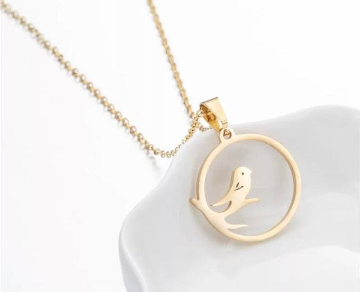Collier oiseau, pendentif rond, cadeau pour les amoureux des oiseaux, pendentif oiseau sur une branche, collier mésange, collier pour grand-mère, cadeau de Noël