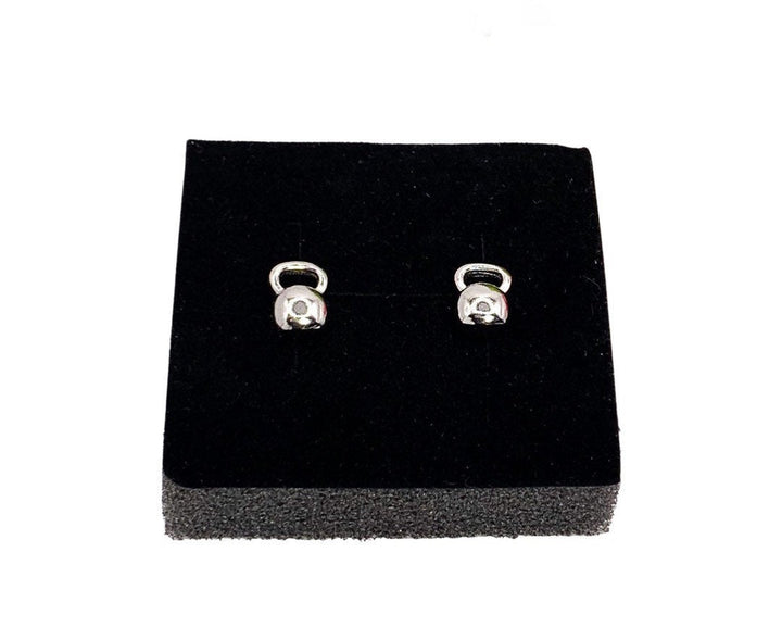 Boucles d'oreilles discrètes en forme de kettlebell, bijoux fitness, cadeau haltérophilie, cadeau coach sportif, bijoux CrossFit