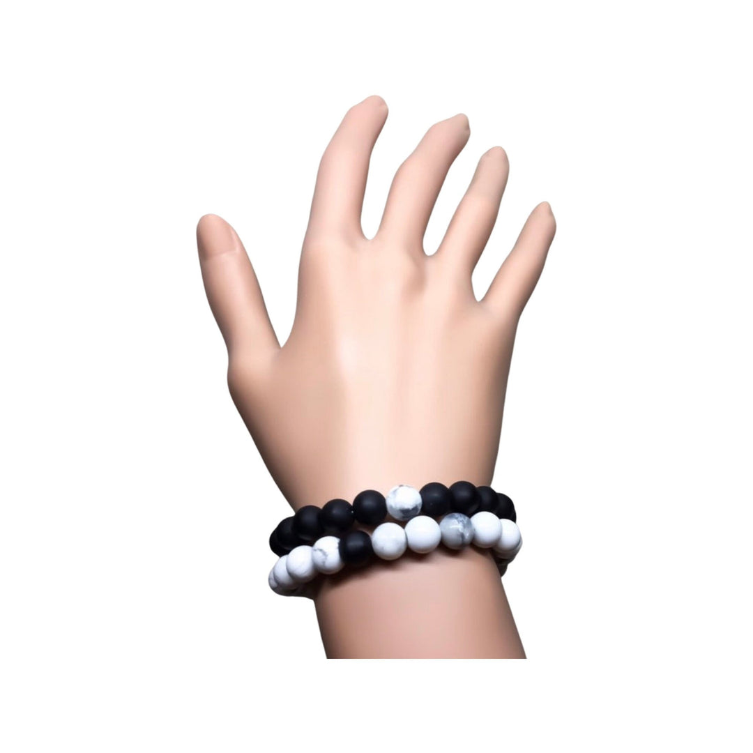 Ensemble de 2 bracelets à perles noires et blanches, cadeau pour couples, ensemble de bracelets assortis, bijoux Yin et Yang, bracelets assortis pour meilleures amies, BFF