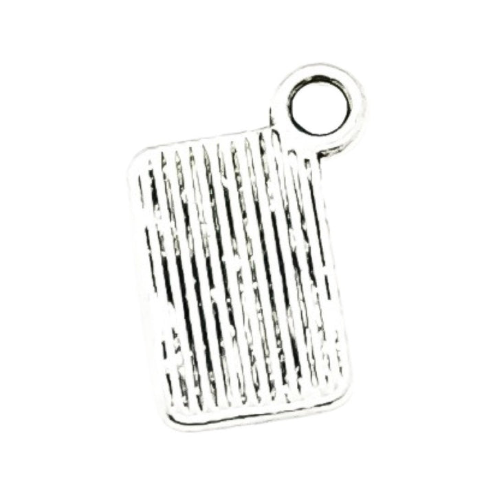 Breloque pour moule à muffins, breloque individuelle, breloques pour plaques de cuisson, bijoux pour pâtissiers, breloques pour muffins, breloques pour la cuisine, mini-moule