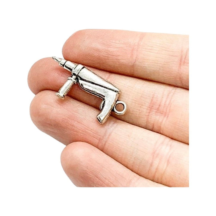1 breloque pistolet à clous miniature, breloque outil électrique, breloque bricoleur, cadeau pour charpentier, breloque outils, breloque construction, cadeau pour lui