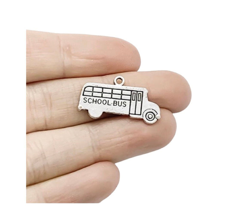 Breloque bus scolaire, Breloques individuelles, Petites breloques bus, Breloques scolaires, Breloques chauffeur de bus, Cadeau pour chauffeur de bus, Bijou bus, Breloques éducation