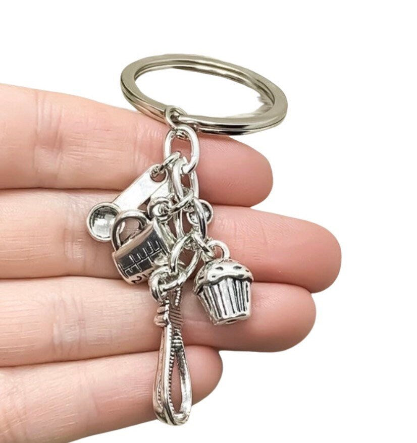 Porte-clés pâtisserie, Cadeaux pour pâtissiers, Porte-clés cuisine, Breloque mini cuillères doseuses, Breloques pour cuisiniers, Petits cadeaux de Noël, Porte-clés unique, Cadeau pour elle