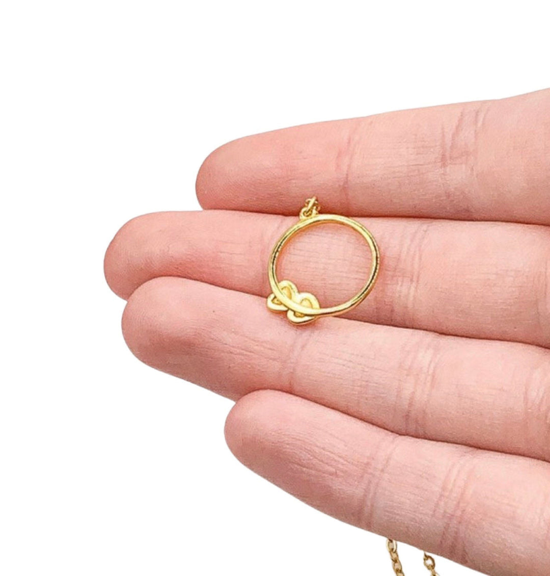 Collier 3 Cœurs, Pendentif Cercle avec Cœurs, Bijou Grand-mère, Collier Maman de Garçons, Collier Maman, Bijou de Maternité, Cadeau d'Anniversaire Maman