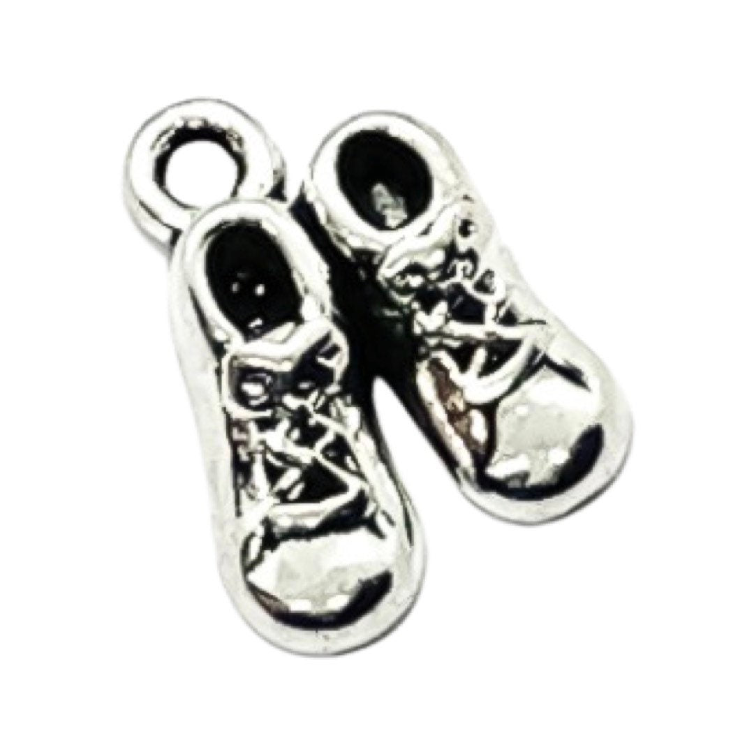 Breloque chaussons de bébé argentée (1 pièce), breloque petits chaussons de bébé, breloques individuelles, breloques pour nouveau-né, breloques pour maman, breloques pour maman, loisirs créatifs, breloques mignonnes