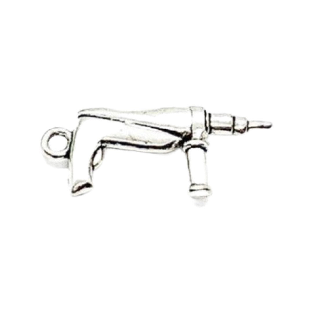 1 breloque pistolet à clous miniature, breloque outil électrique, breloque bricoleur, cadeau pour charpentier, breloque outils, breloque construction, cadeau pour lui
