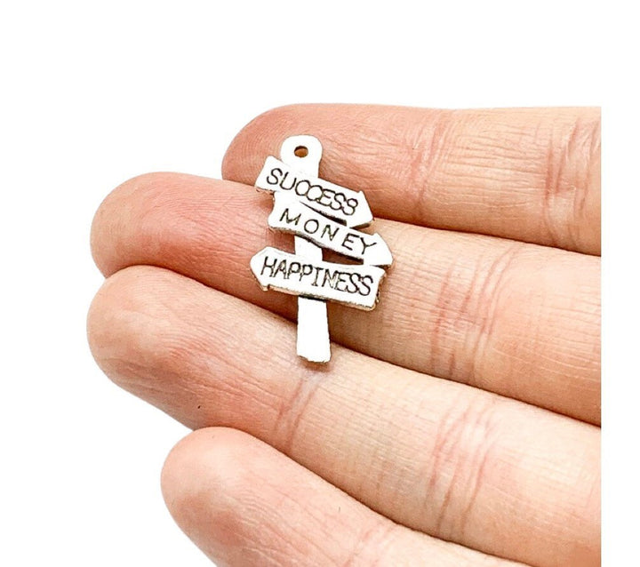 1 Breloque en bois, symbole de succès, d'argent et de bonheur. Breloque personnalisée, porte-bonheur, amulette superstitieuse, accessoire pour la création de bijoux.