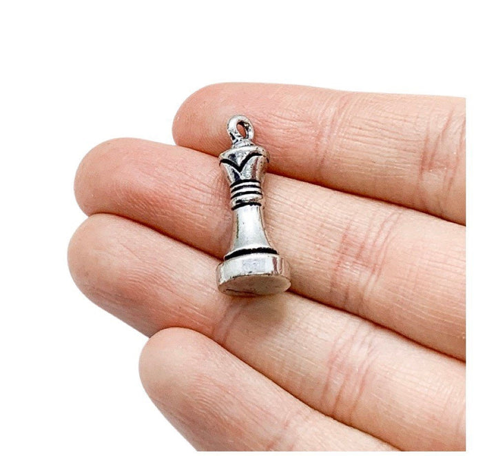 Breloque Pièce d'Échecs (1 pièce), Breloques Jeux de Société, Breloques à l'Unique, Cadeau pour Joueur d'Échecs, Breloques Jeu d'Échecs, Breloques Jeux, Apprêts pour Bijoux