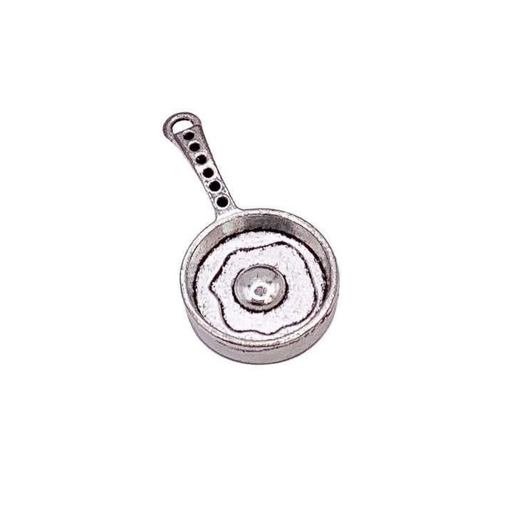 Breloque œuf au plat, Breloques œufs, Cadeau pour les amateurs d'œufs, Breloques petit-déjeuner, Breloque cuisine, Breloque poêle à frire, Accessoires pour bijoux à faire soi-même