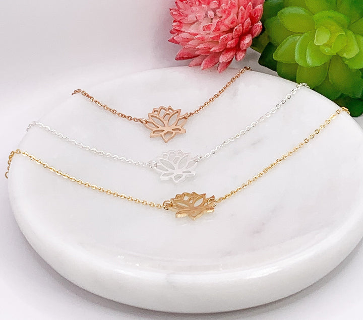 Buddha Quote, Lotus Bracelet, Lotus Flower Chain Bracelet, Dainty Bracelet, Friendship Bracelet, Inspirational Jewelry, Minimalist Bracelet