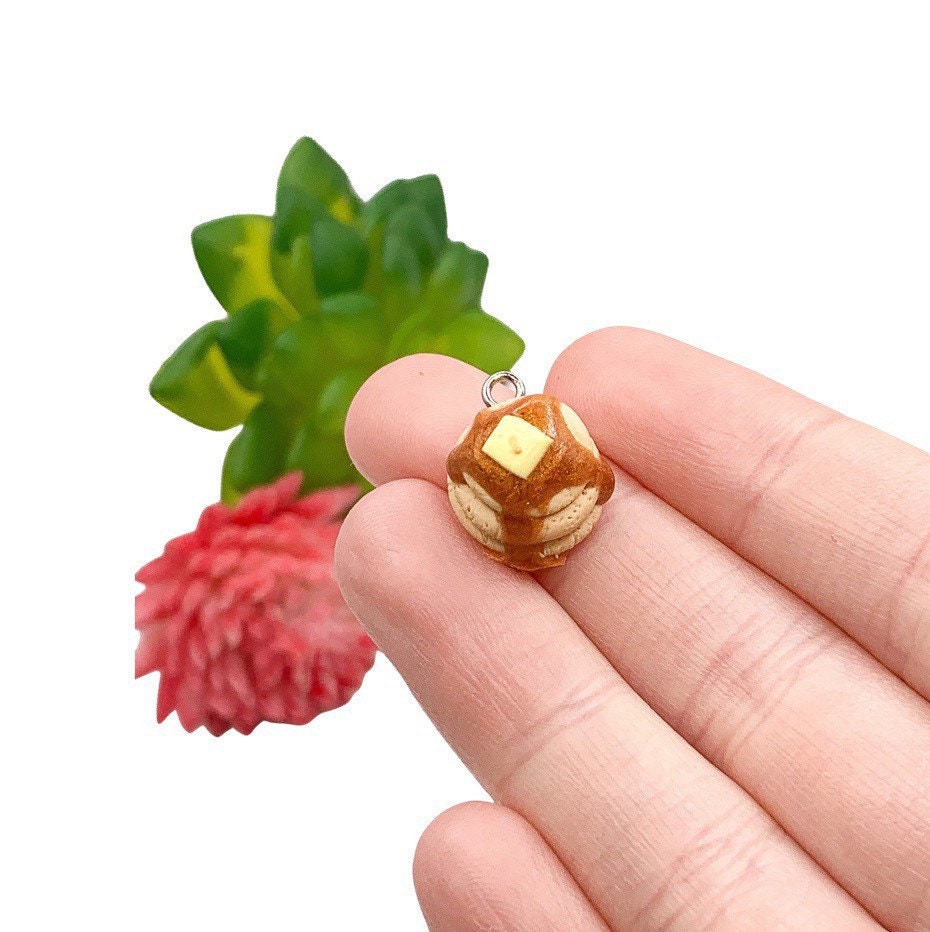 Breloques miniatures sur le thème de la nourriture, bijoux gourmands, sushis, poutine, bacon, brocolis, hot-dogs, pop-corn, salade, crêpes, toast à l'avocat, breloque kawaii, cabochon