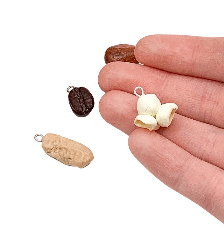 Breloques miniatures sur le thème de la nourriture, bijoux gourmands, sushis, poutine, bacon, brocolis, hot-dogs, pop-corn, salade, crêpes, toast à l'avocat, breloque kawaii, cabochon