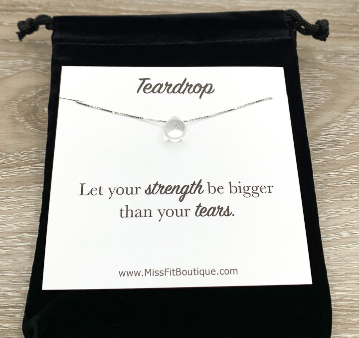 Collier en argent sterling transparent avec pendentif en forme de larme, carte avec citation inspirante, petit cadeau souvenir, pendentif en cristal, bijou réconfortant, je pense à vous