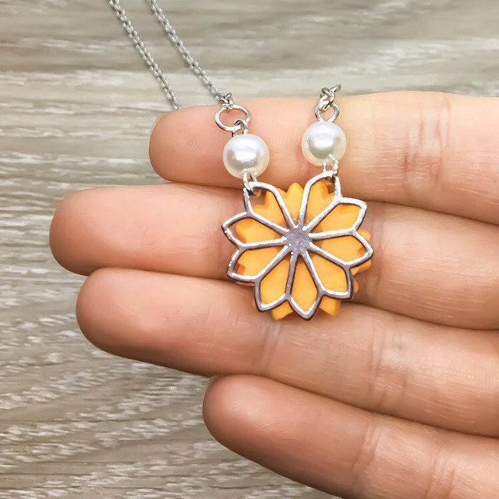 Sunflower Necklace, Orange Flower Necklace, Sunflower Jewelry, Fall Necklace, Autumn Jewelry, Christmas Gift for Her, Mother’s Day Gift
