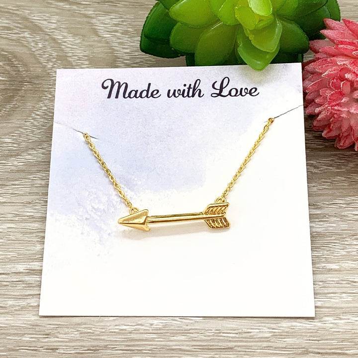 Collier flèche, Bijou guerrier, Pendentif flèche horizontale, Collier force, Bijou flèche, Cadeau pour survivant du cancer, Soutien