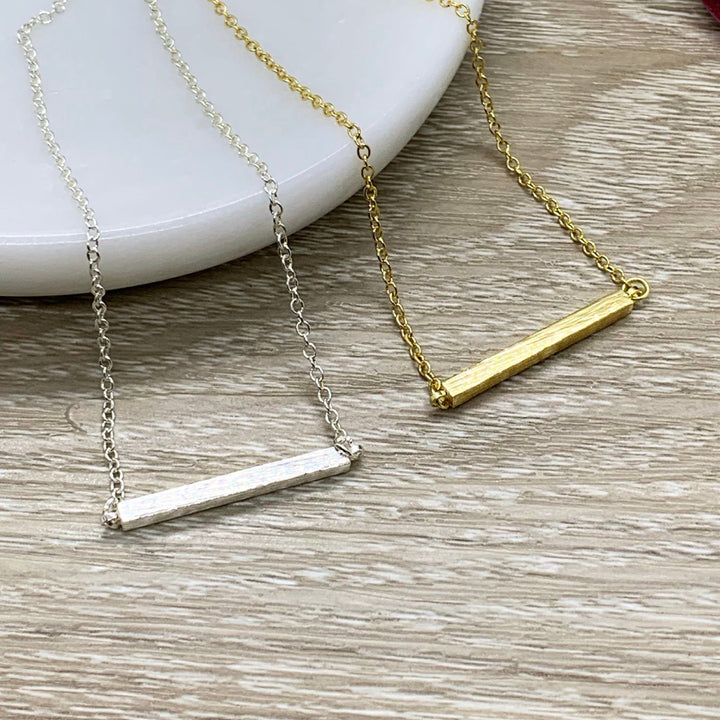 Collier barre d'équilibre, collier barre argentée, pendentif barre horizontale, bijou minimaliste, collier délicat, collier à superposer, bijou de mariée
