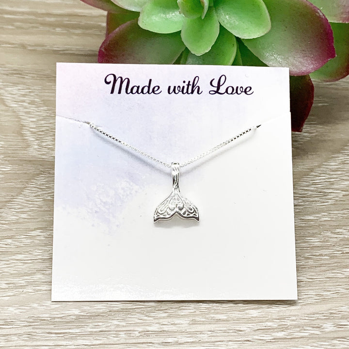 Collier queue de poisson miniature, Collier sirène argenté, Collier marin, Cadeau pour amoureux de l'océan, Bijou de plage, Cadeau pour passionné de bateaux, Collier côtier