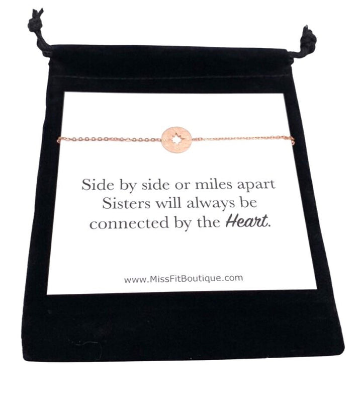 Bracelet boussole, cadeau pour sœur, bracelet pour sœurs, citation côte à côte, bracelet délicat à chaîne boussole, cadeau de remise de diplôme pour une sœur
