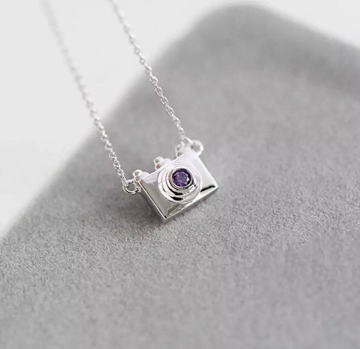 Collier mini appareil photo, argent sterling et zirconiums, cadeau pour photographe, cadeau pour photographe de mariage, cadeau de départ à la retraite, cadeau pour demoiselle d'honneur