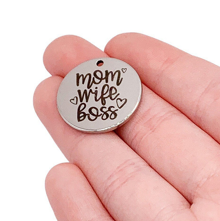 Breloque « Maman, Épouse, Cheffe », Breloques en acier inoxydable, Breloque individuelle, Breloques maternité, Breloque avec mots, Cadeau pour maman, Breloque maman, Bijou à faire soi-même