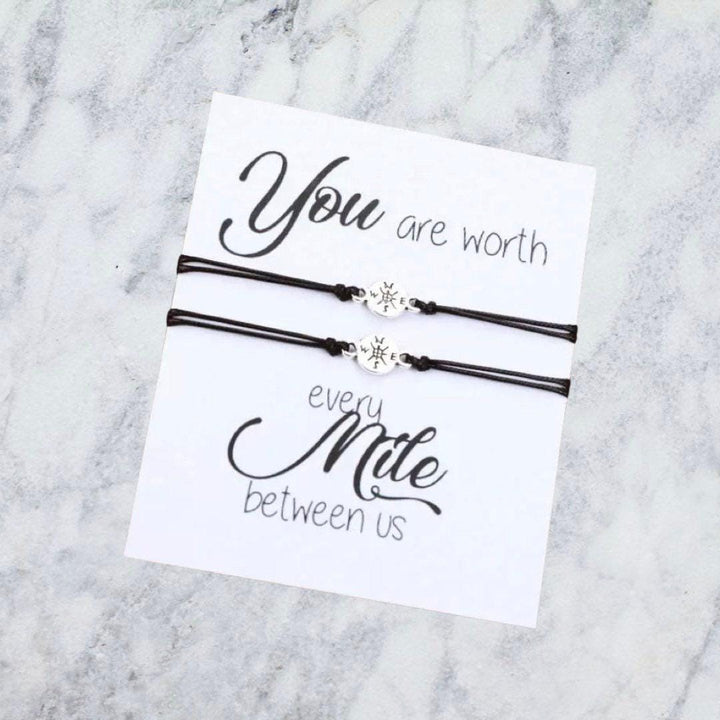 Carte « Tu vaux chaque kilomètre qui nous sépare », bracelets porte-bonheur boussole assortis, ensemble de bracelets boussole pour deux, cadeau d'amitié à distance