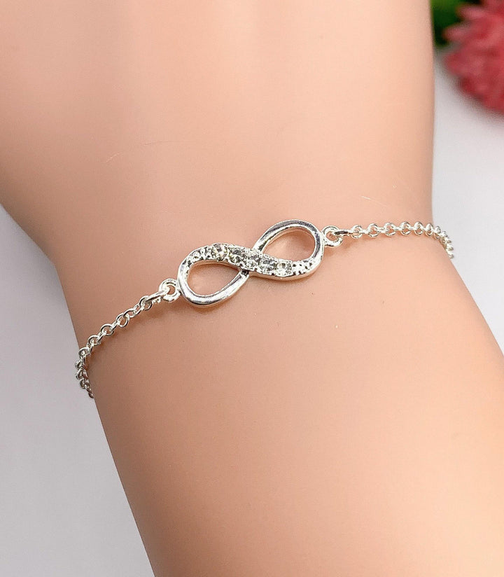 Bracelet infini, Bracelet chaîne symbole infini, Bijou éternité, Bracelet délicat, Cadeau symbolique, Bijou minimaliste