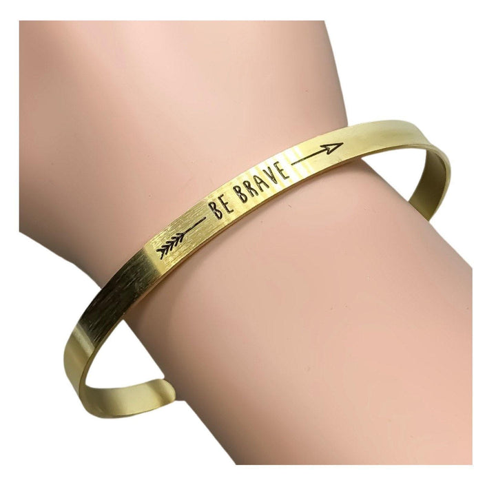 Bracelet jonc « Sois courageuse », bijou d'affirmation, cadeau pour le bien-être mental, cadeau de motivation, cadeau pour une amie, bracelet mantra, bracelet jonc minimaliste
