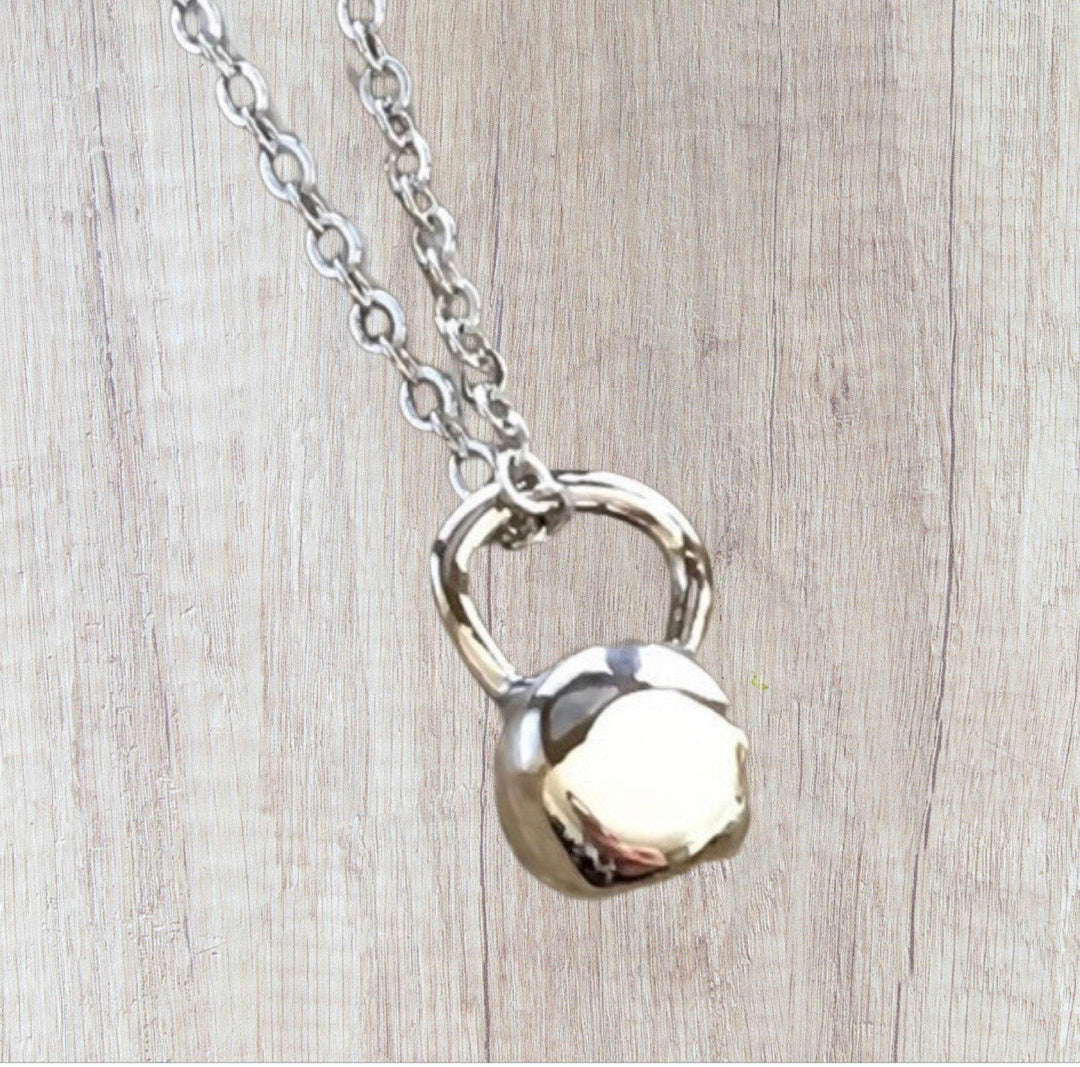 Collier mini kettlebell, collier fitness argenté, bijoux de gym, pendentif kettlebell doré, coach sportif, force, pour femme