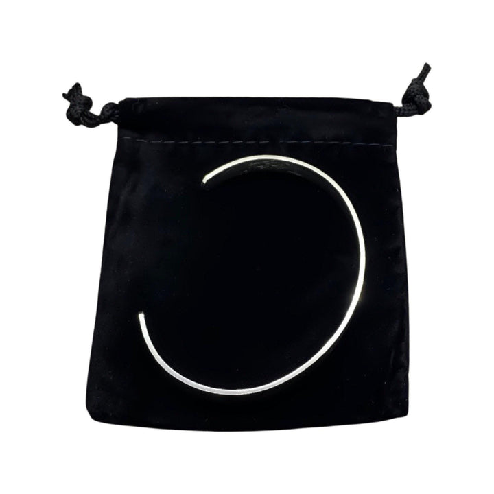 Bracelet jonc « Sois courageuse », bijou d'affirmation, cadeau pour le bien-être mental, cadeau de motivation, cadeau pour une amie, bracelet mantra, bracelet jonc minimaliste