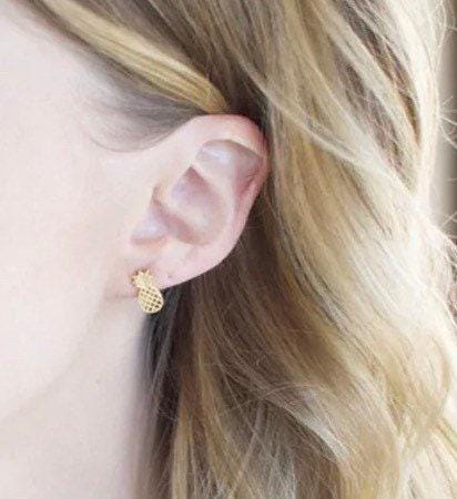 Boucles d'oreilles ananas, boucles d'oreilles tropicales, bijoux fruits, boucles d'oreilles minimalistes plage, bijoux gourmands, boucles d'oreilles bohèmes, cadeau pour mariage
